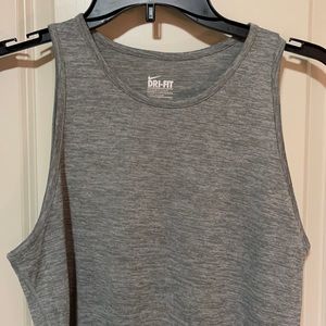Gray Nike tank top, size small! *open to all offers*